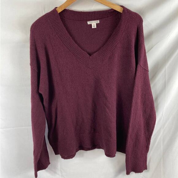 NWOT Melrose and Market Destroyed Detail V Neck Sweater XS - Picture 2 of 5